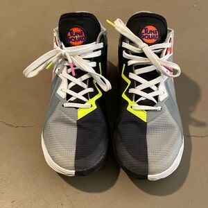 Nike LeBron 18 Low
Bugs vs Marvin Space Jam